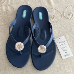 Oka B flip flops BNWT